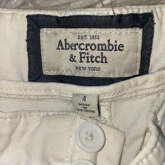 ✨Abercrombie & Fitch Chino Shorts✨ - Picture 4 of 7